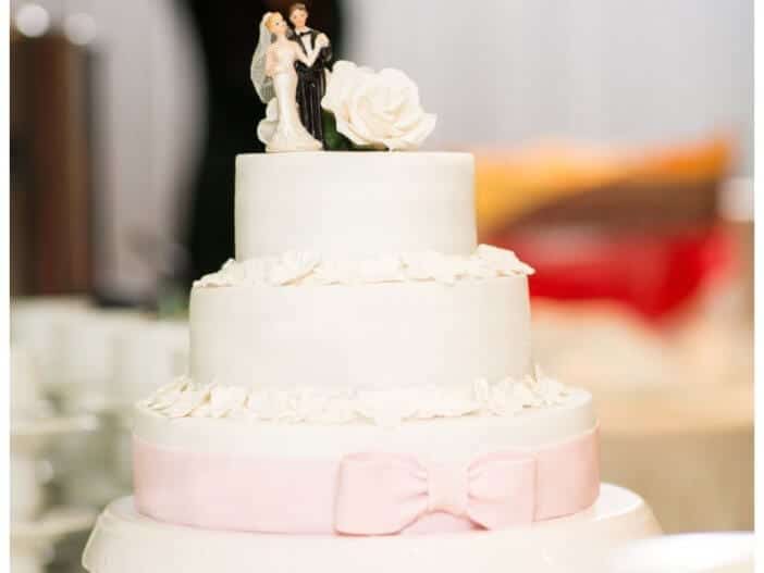 Hochzeitstorte selber backen: DIY-Anleitung mit Rezept