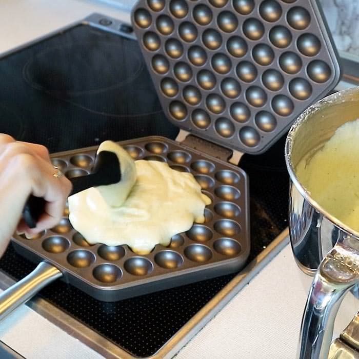 Egg-Waffle-Eisen benutzen