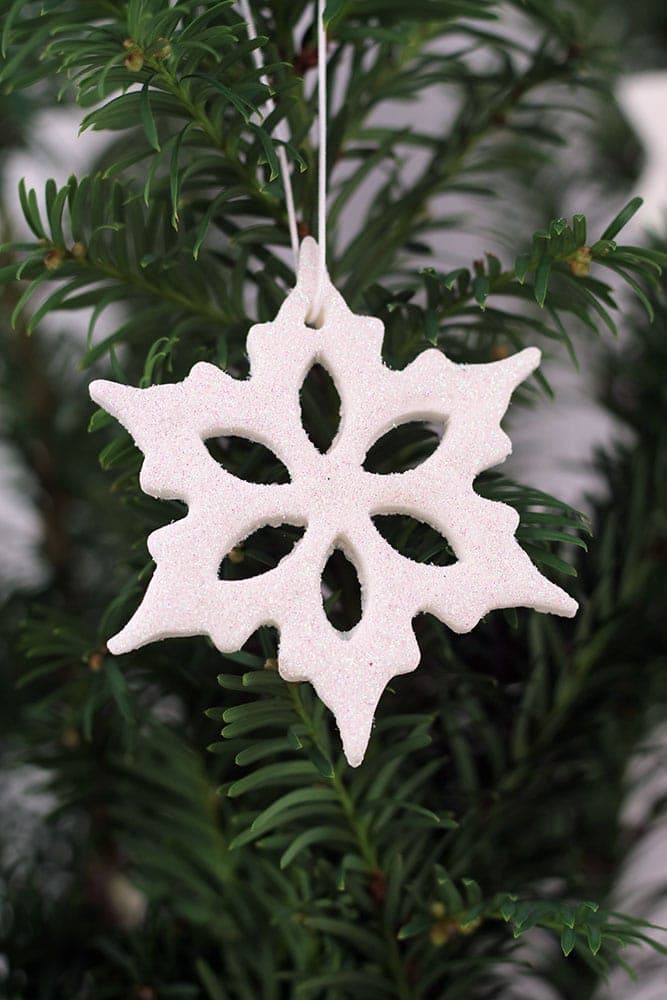 Christbaumschmuck aus Kaltporzellan